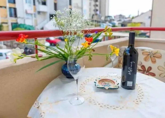 Renovated Center Roberto Διαμέρισμα *