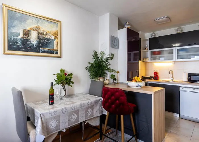 Renovated Center Roberto Διαμέρισμα *