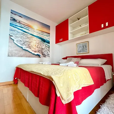 Renovated Center Roberto Apartment